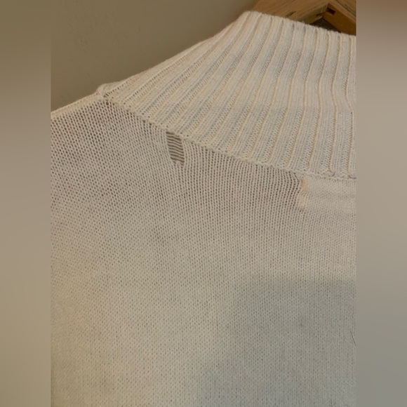 Anthropologie Sweater cream Ivory buttons oversize minimalist - Picture 8 of 10